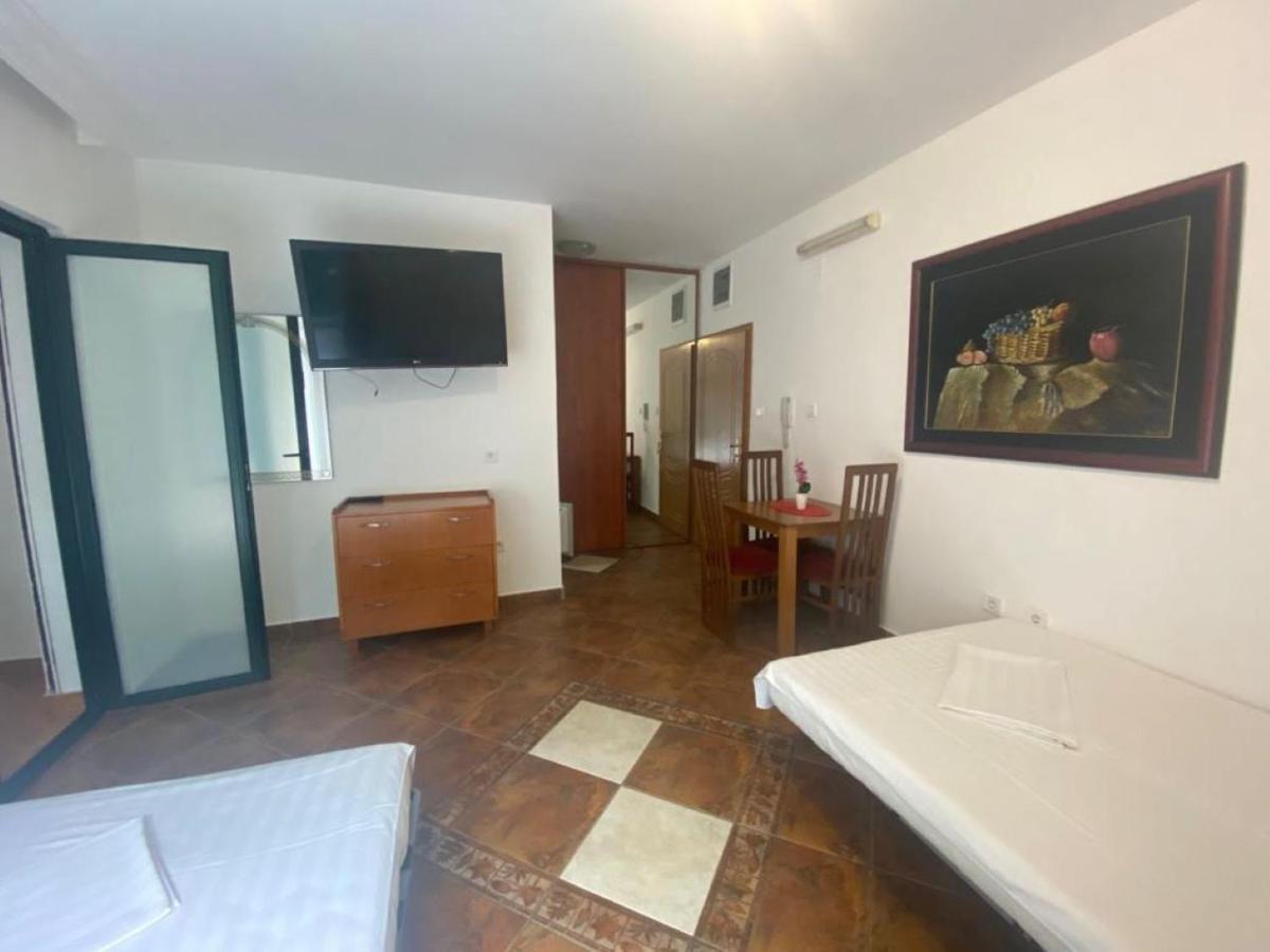 Villa Lutovac Budva Exteriör bild