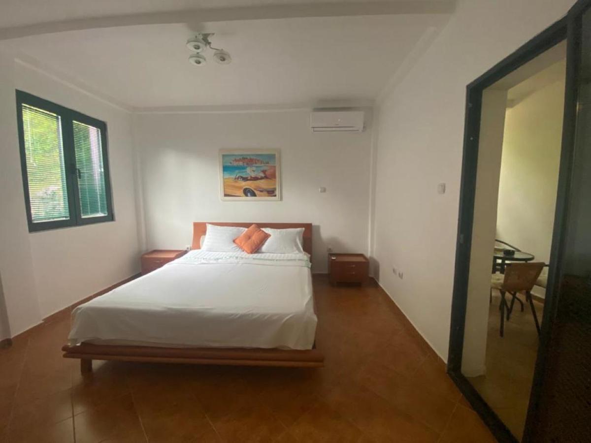 Villa Lutovac Budva Exteriör bild