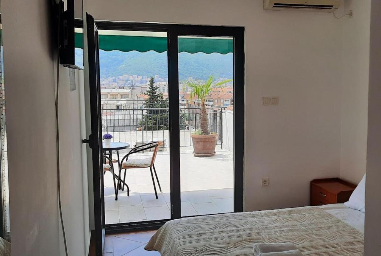 Villa Lutovac Budva Exteriör bild